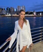 Elviora +971505086370