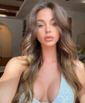 Avelina +971552219060